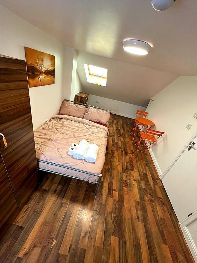 Woodgreen House Otel Londra Dış mekan fotoğraf