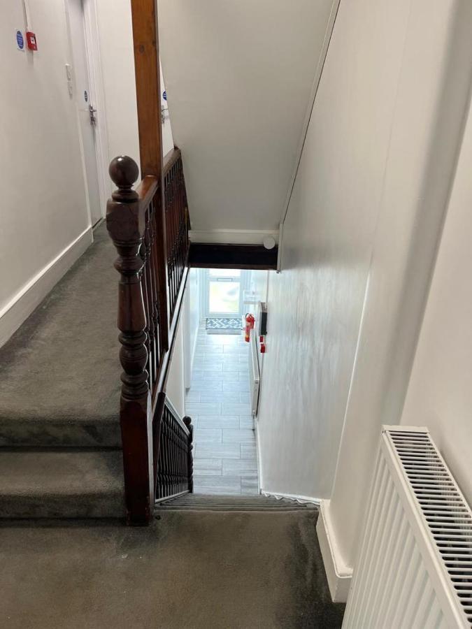 Woodgreen House Otel Londra Dış mekan fotoğraf