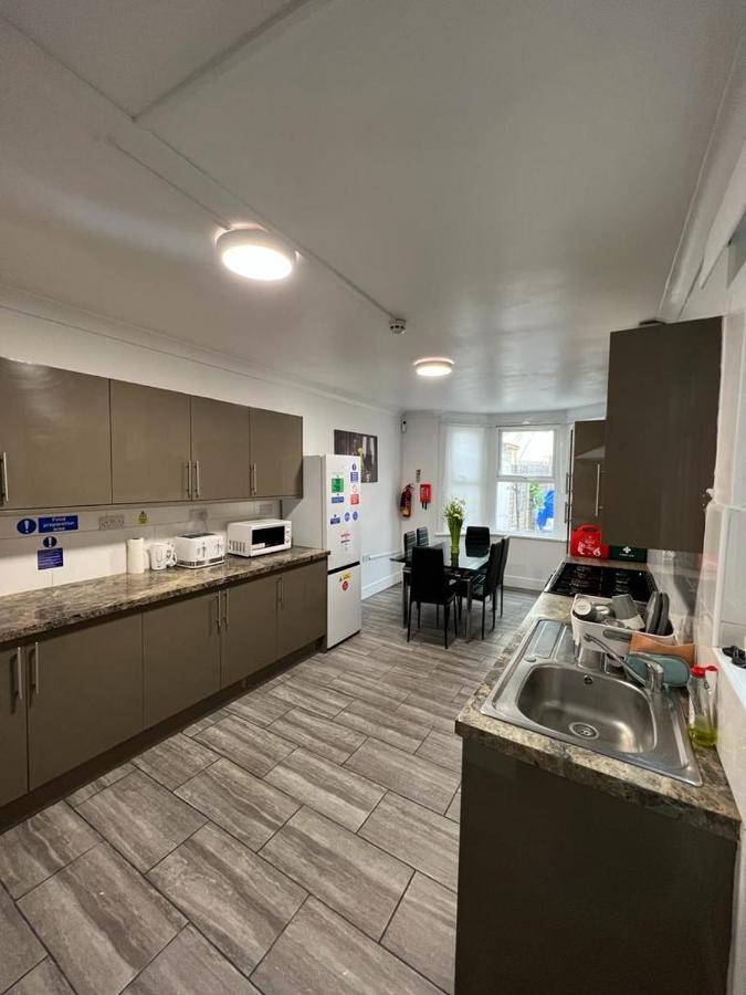Woodgreen House Otel Londra Dış mekan fotoğraf